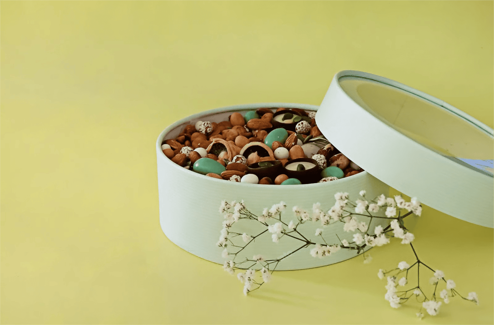 Custom snack food tin packaging from food tin manufacturer